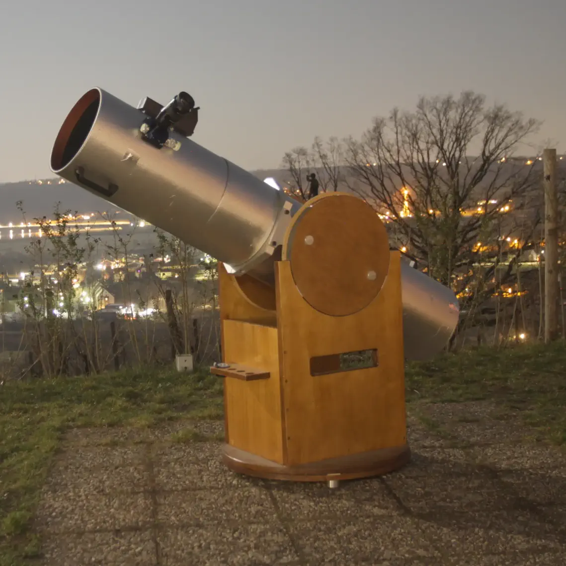 10-Zoll-Dobson Spiegelteleskop des Astroclub Radebeul e.V. an der Sternwarte Radebeul