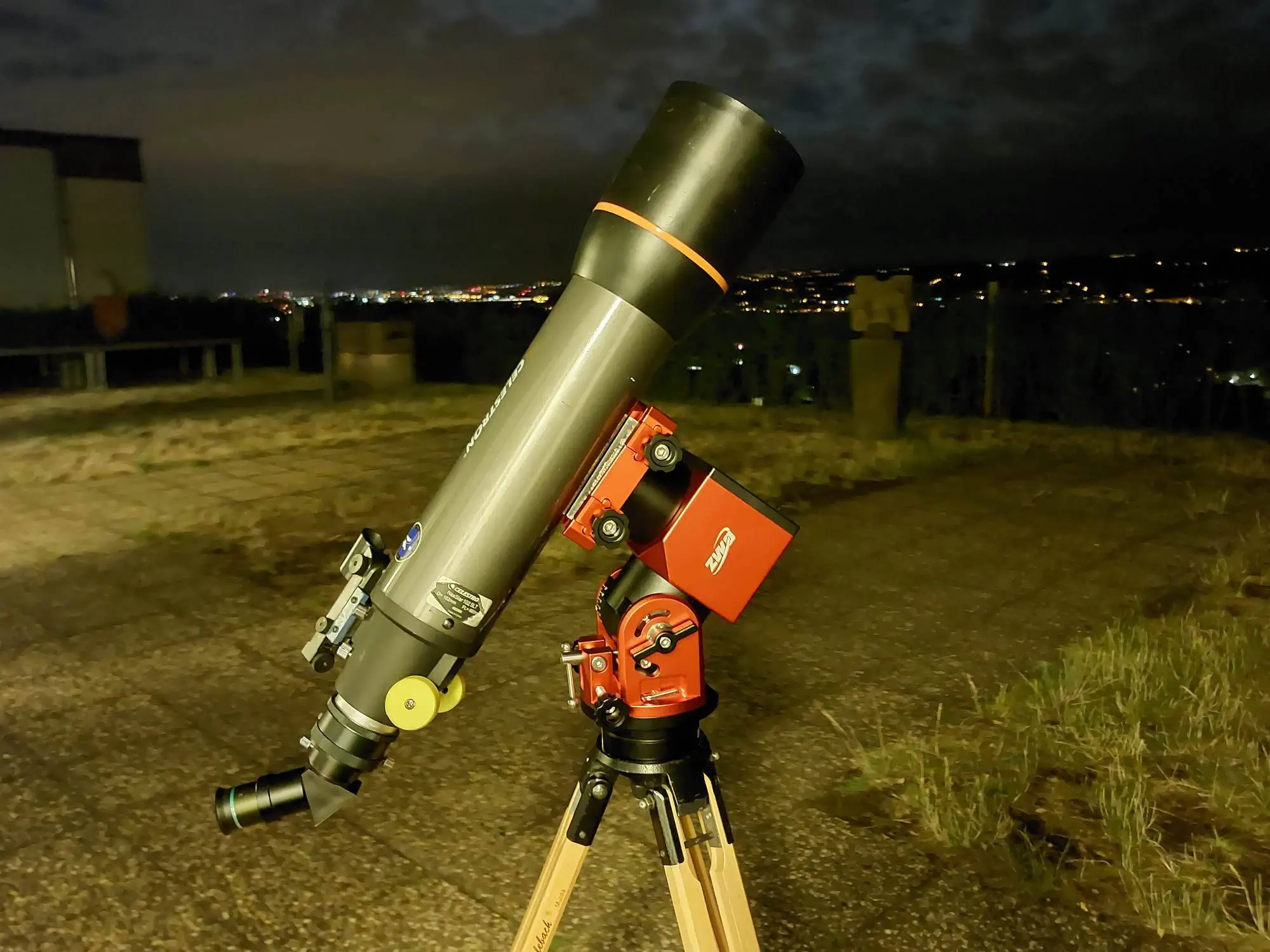 Mobile Harmonic Drive Montierung AM5-N des Astroclub Radebeul e.V. an der Sternwarte