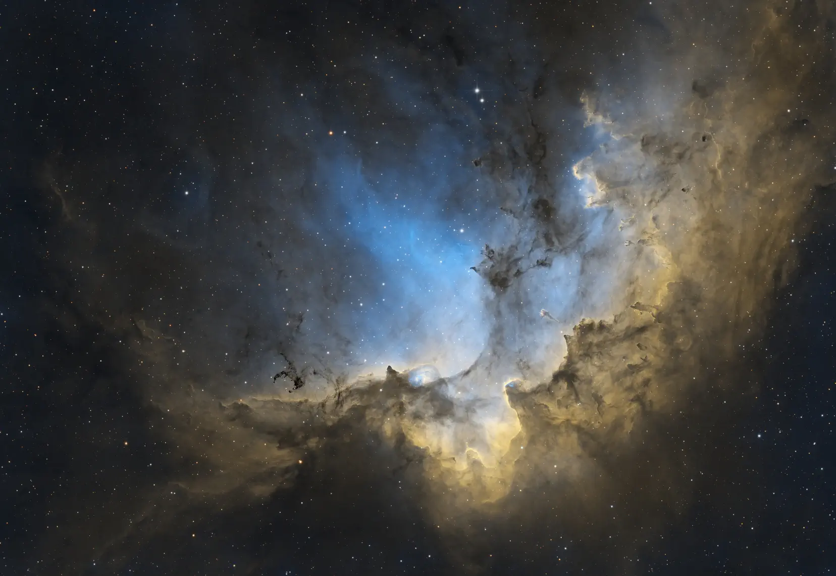 Zauberernebel aufgenommen mit dem Dall Kirkham Teleskop des Astroclub Radebeul e.V. an der Sternwarte Radebeul Zauberernebel aufgenommen mit dem Dall Kirkham Teleskop des Astroclub Radebeul e.V. an der Sternwarte Radebeul