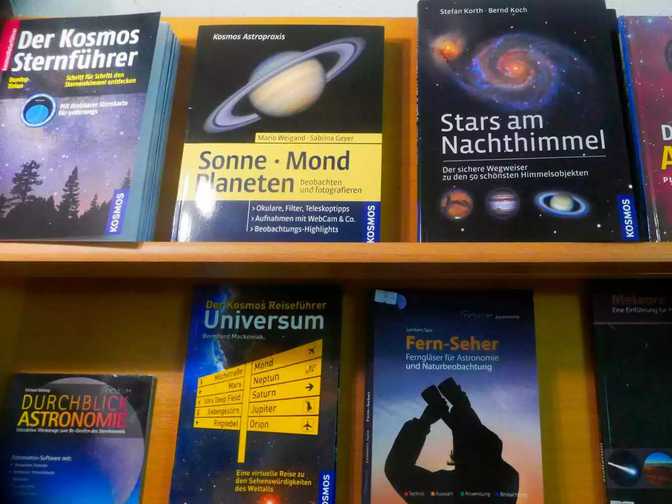astronomische Bücher im Astroshop des Astroclub Radebeul e. V.